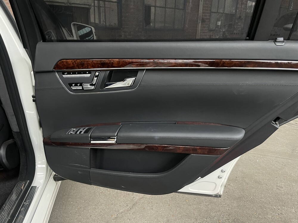 Mercedes-Benz S600 Long 5.0 V12 517hp 2006 S-Class 