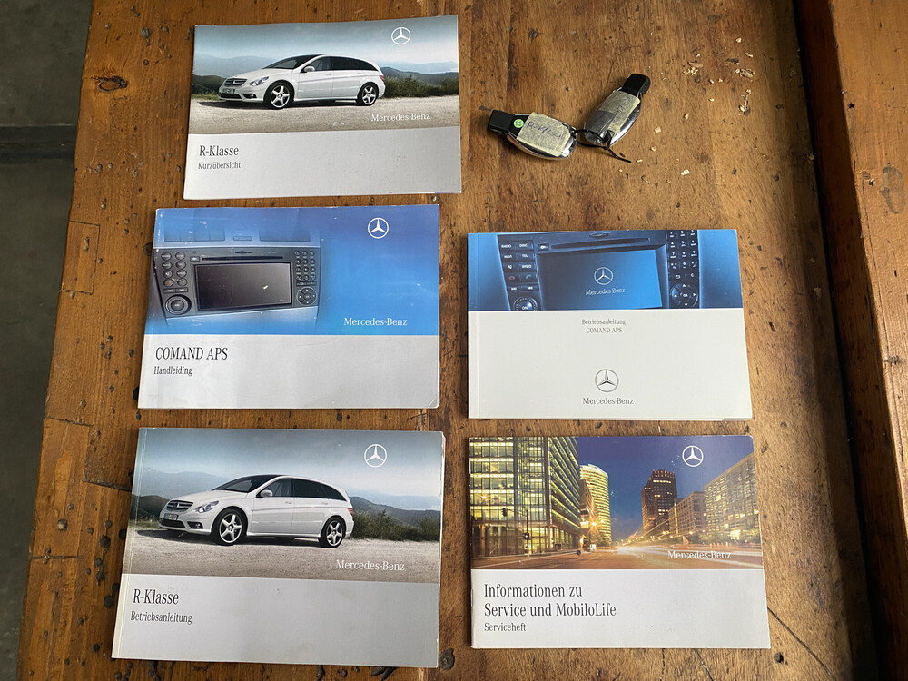 Mercedes-Benz R320 CDI Long 4Matic R-Class 225hp 2008 7-Person, 68-HPG-5