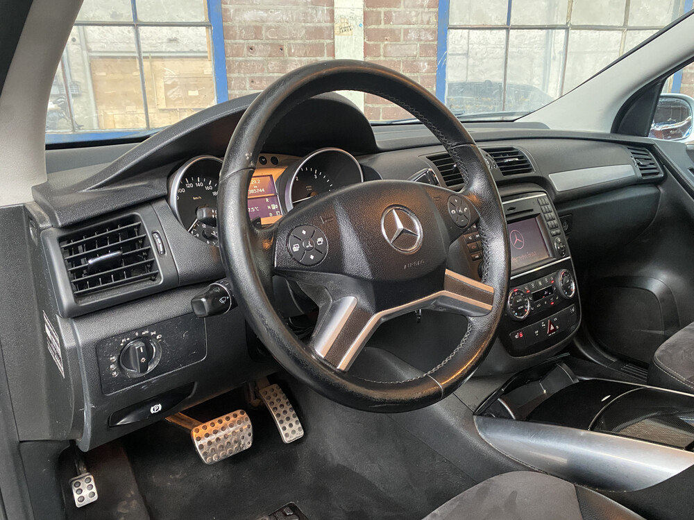Mercedes-Benz R320 CDI Long 4Matic R-Class 225hp 2008 7-Person, 68-HPG-5