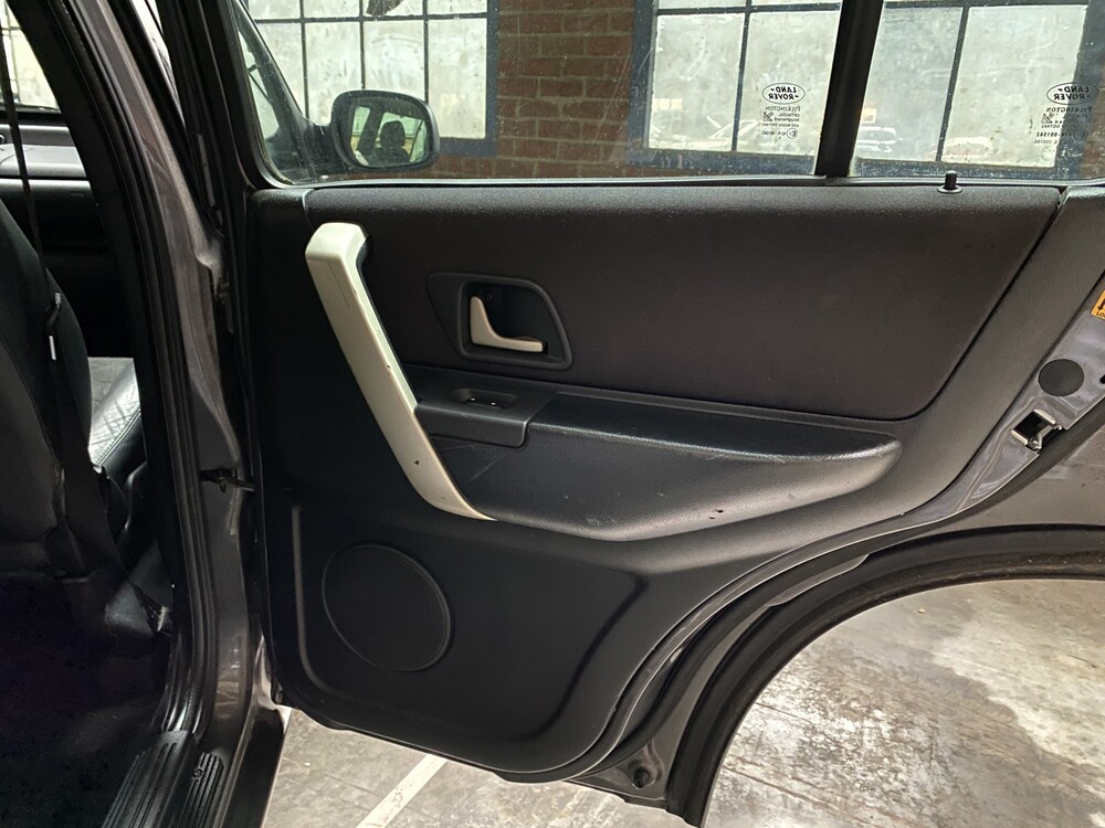 Land Rover Freelander Station Wagon 2.5 V6 S 177hp 2005 -Org. NL-, 76-RN-TZ