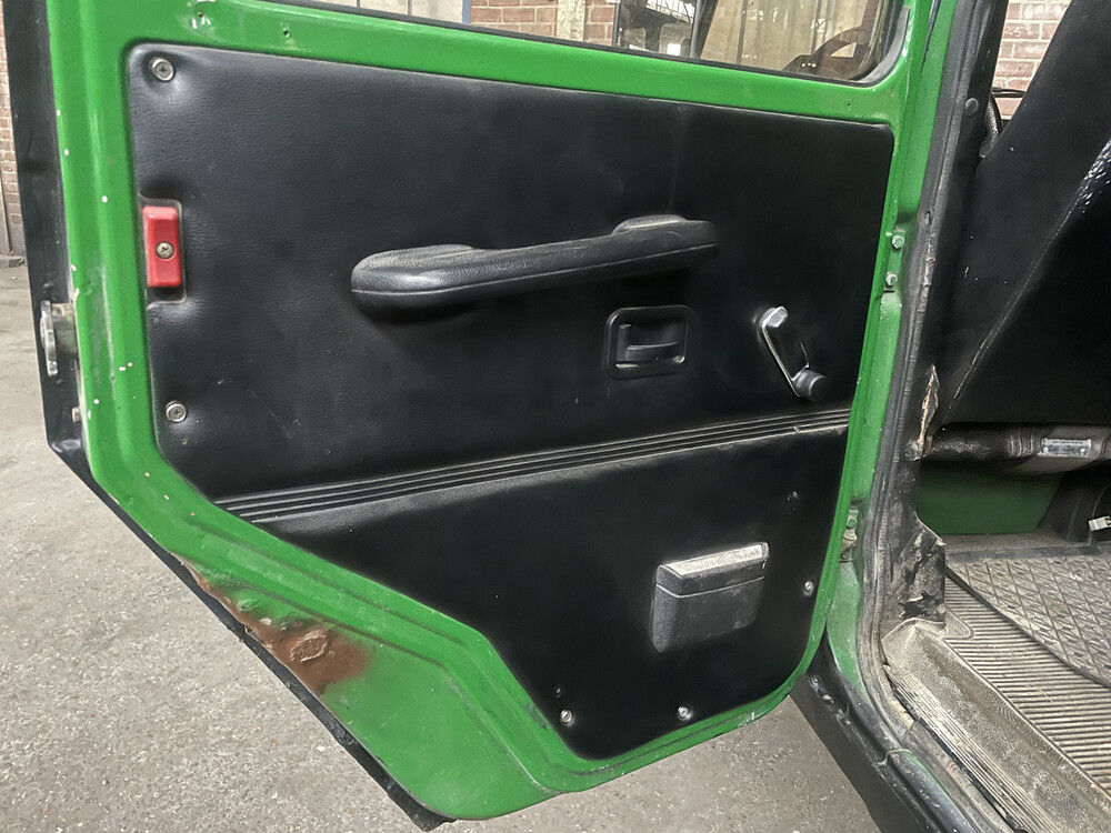 Mercedes-Benz 300gd 88hp 1980 G-Class, R-171-NT