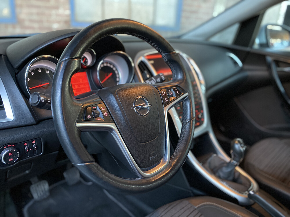 Opel Astra Turbo Sport+ 2014, SK-794-N