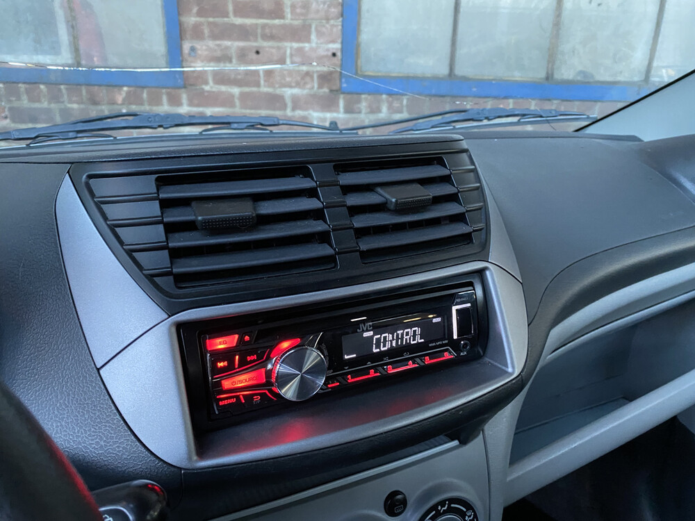 Nissan Pixo Visia 2010, 22-LRS-6