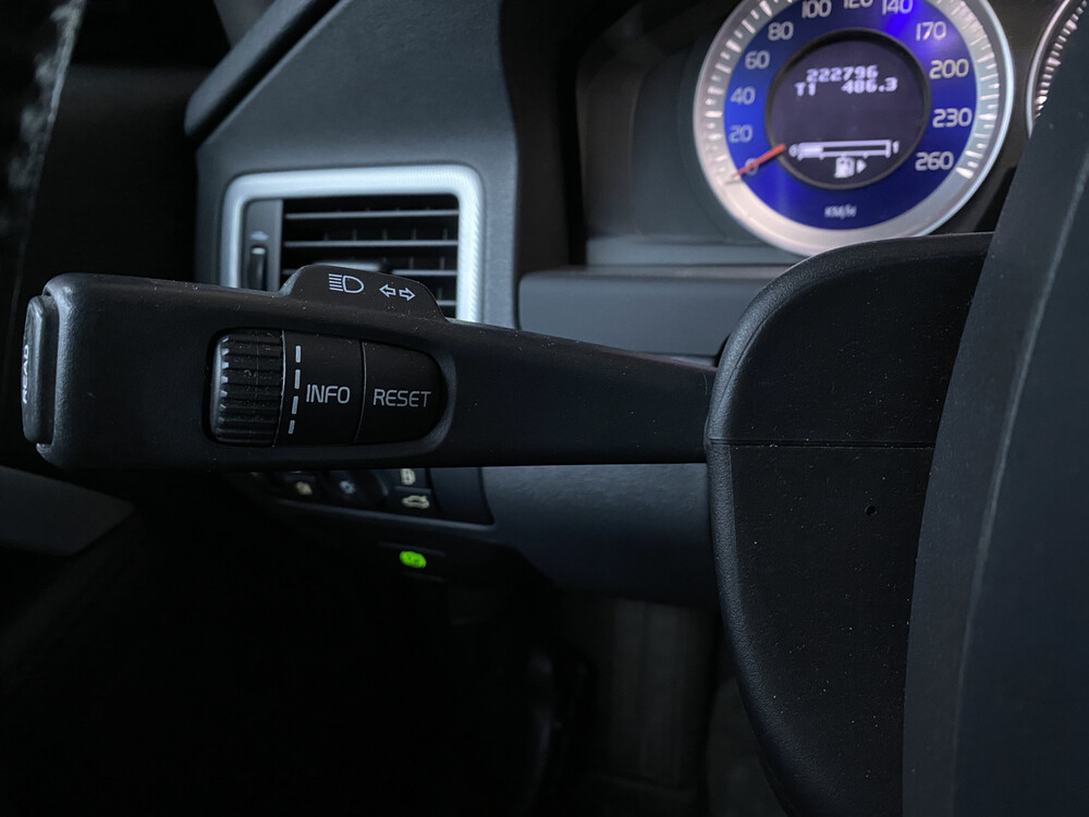 Volvo V70 R-Edition 203hp 2011 -Orig NL-, 62-PBB-1