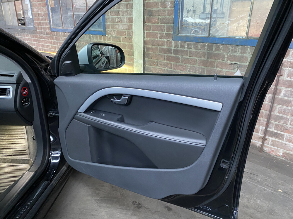 Volvo V70 R-Edition 203hp 2011 -Orig NL-, 62-PBB-1