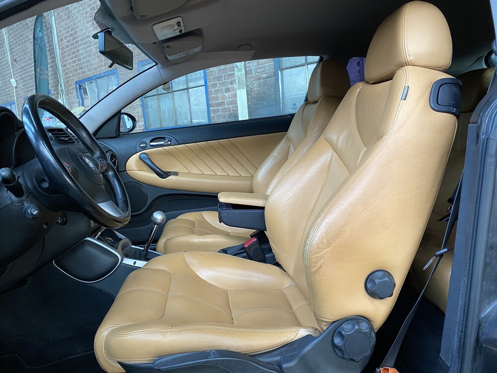 Alfa Romeo GT 2.0 JTS Disegno Bertone 166hp 2005 -Orig. NL-, 82-RK-VF