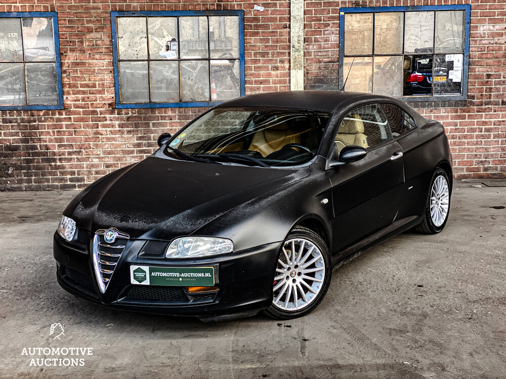Alfa Romeo GT 2.0 JTS Disegno Bertone 166hp 2005 -Orig. NL-, 82-RK-VF