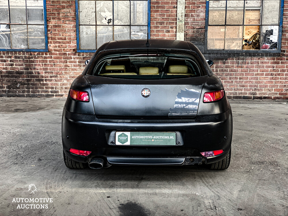 Alfa Romeo GT 2.0 JTS Disegno Bertone 166hp 2005 -Orig. NL-, 82-RK-VF