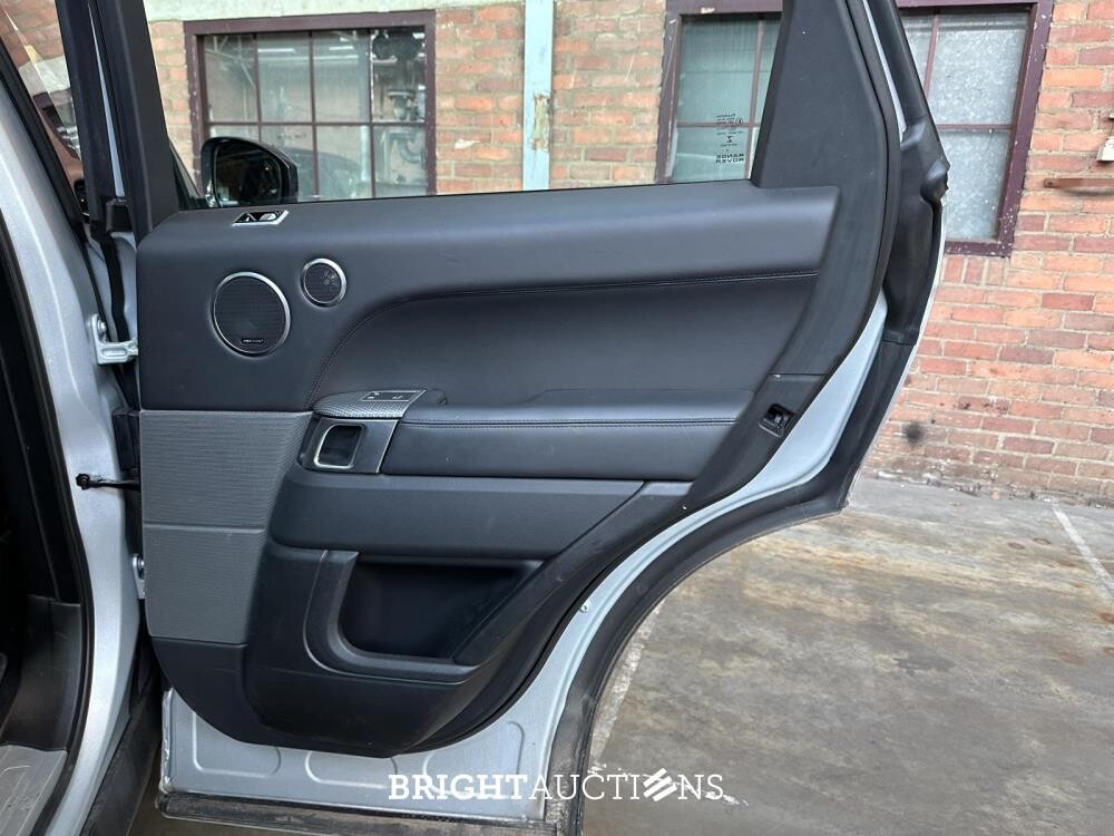 Land Rover Range Rover Sport P400e HSE Dynamic Stealth 404hp 2020 (Original-NL) Plug-In Hybrid, J-656-LL