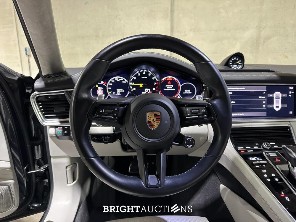 Porsche Panamera 4 E-Hybrid 2.9 V6 470hp 2023 Sport-Chrono