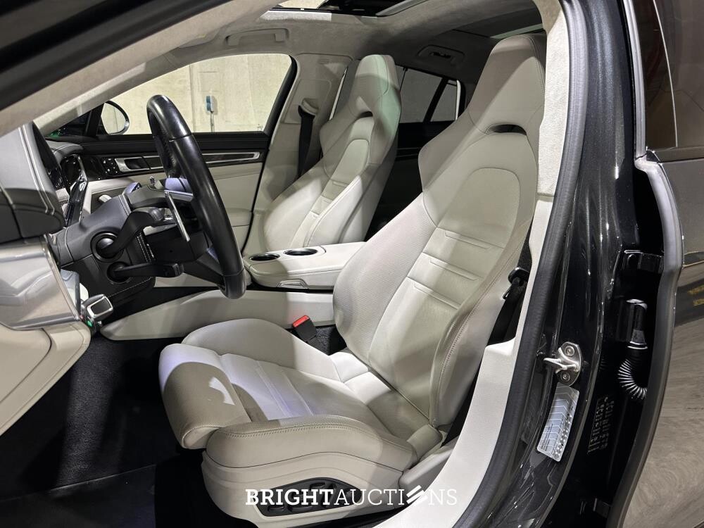 Porsche Panamera 4 E-Hybrid 2.9 V6 470hp 2023 Sport-Chrono