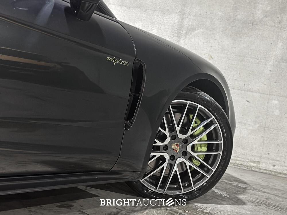 Porsche Panamera 4 E-Hybrid 2.9 V6 470hp 2023 Sport-Chrono