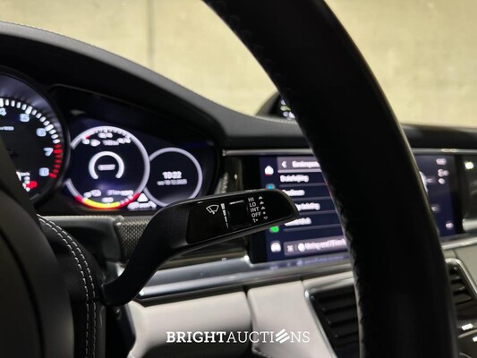Porsche Panamera 4 E-Hybrid 2.9 V6 470hp 2023 Sport-Chrono
