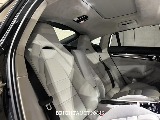 Porsche Panamera 4 E-Hybrid 2.9 V6 470hp 2023 Sport-Chrono