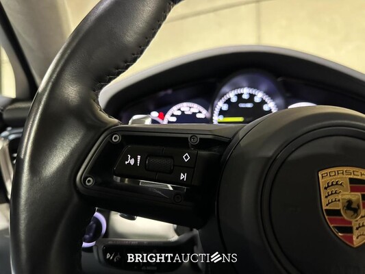 Porsche Panamera 4 E-Hybrid 2.9 V6 470hp 2023 Sport-Chrono