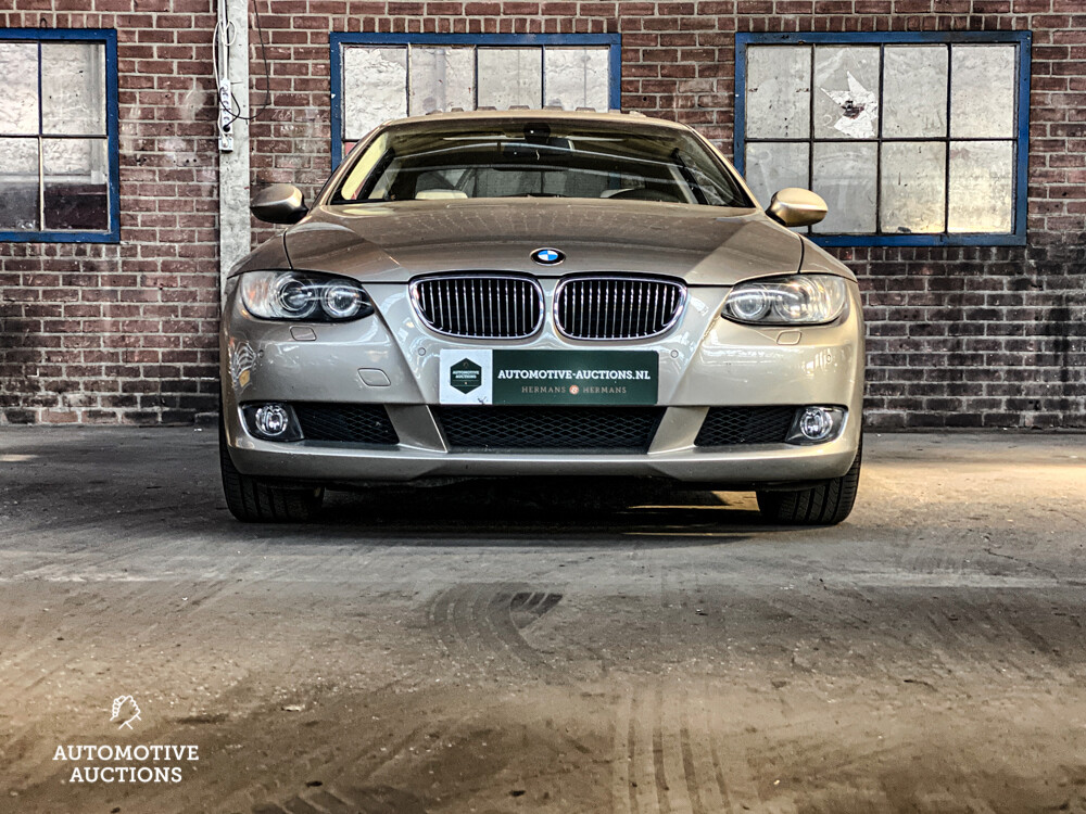 Chrysler Sebring 2.0i-16V LE 141hp 2002, 73-JG-KF