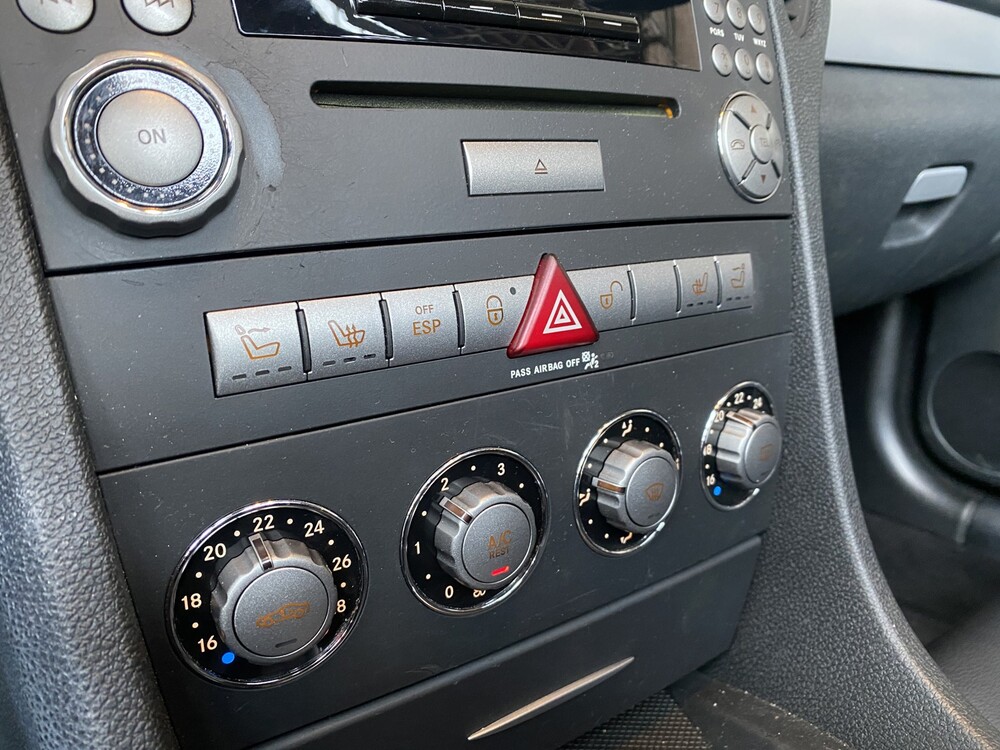 Mercedes-Benz SLK200 Kompressor 163pk 2006 SLK-klasse Cabriolet, 37-XH-RH