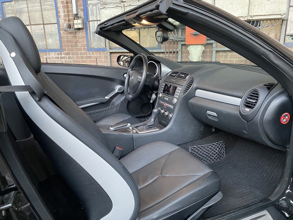 Mercedes-Benz SLK200 Kompressor 163pk 2006 SLK-klasse Cabriolet, 37-XH-RH