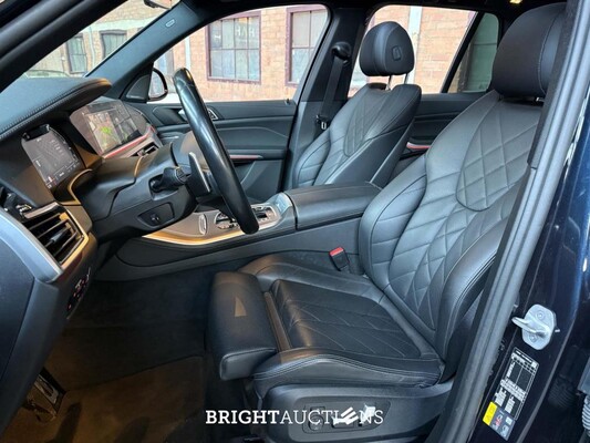 BMW X5 xDrive45e M-Sport 50 Jahre 6-cilinder 394pk 2023, X-243-GJ