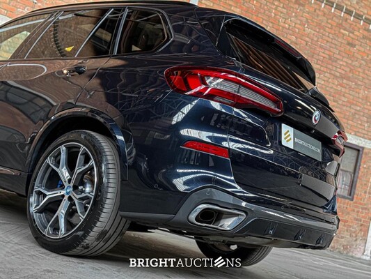 BMW X5 xDrive45e M-Sport 50 Jahre 6-cilinder 394pk 2023, X-243-GJ