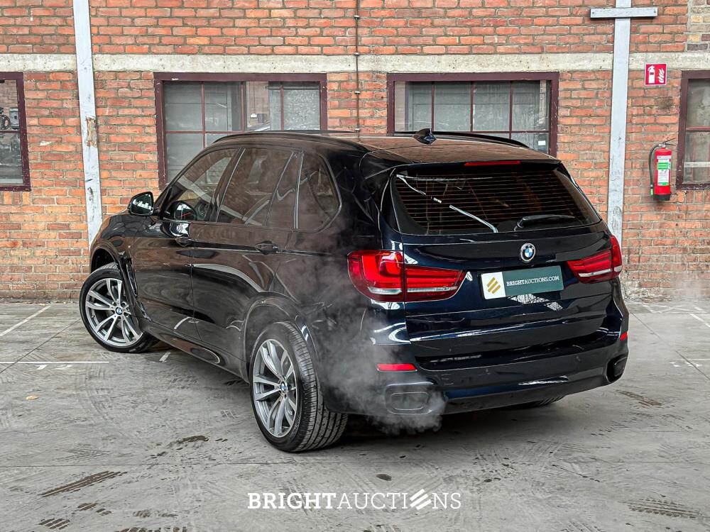 BMW X5 xDrive50i High Executive V8 449pk 2016 (Origineel-NL), KP-686-H