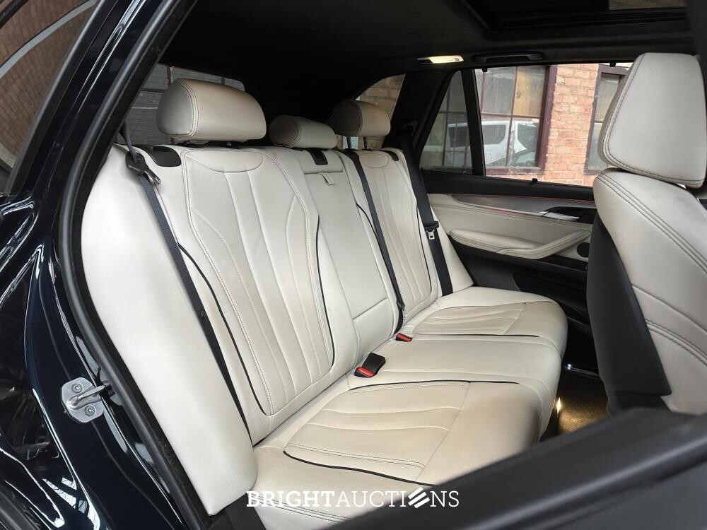 BMW X5 xDrive50i High Executive V8 449pk 2016 (Origineel-NL), KP-686-H