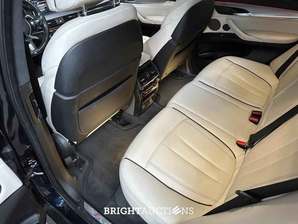 BMW X5 xDrive50i High Executive V8 449pk 2016 (Origineel-NL), KP-686-H