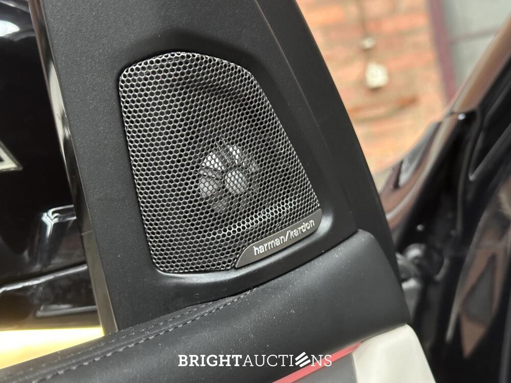 BMW X5 xDrive50i High Executive V8 449pk 2016 (Origineel-NL), KP-686-H