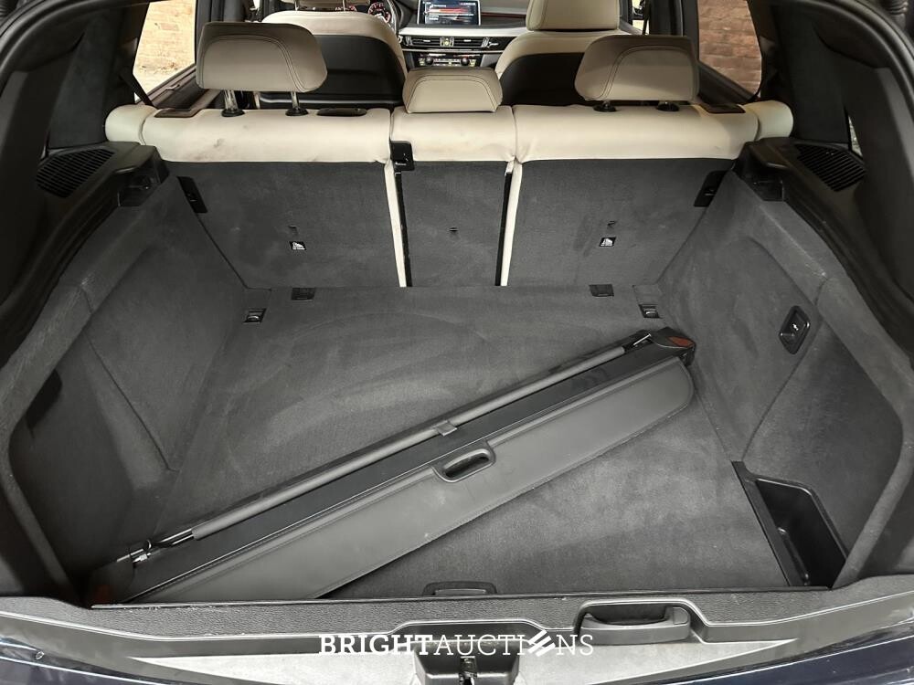 BMW X5 xDrive50i High Executive V8 449pk 2016 (Origineel-NL), KP-686-H