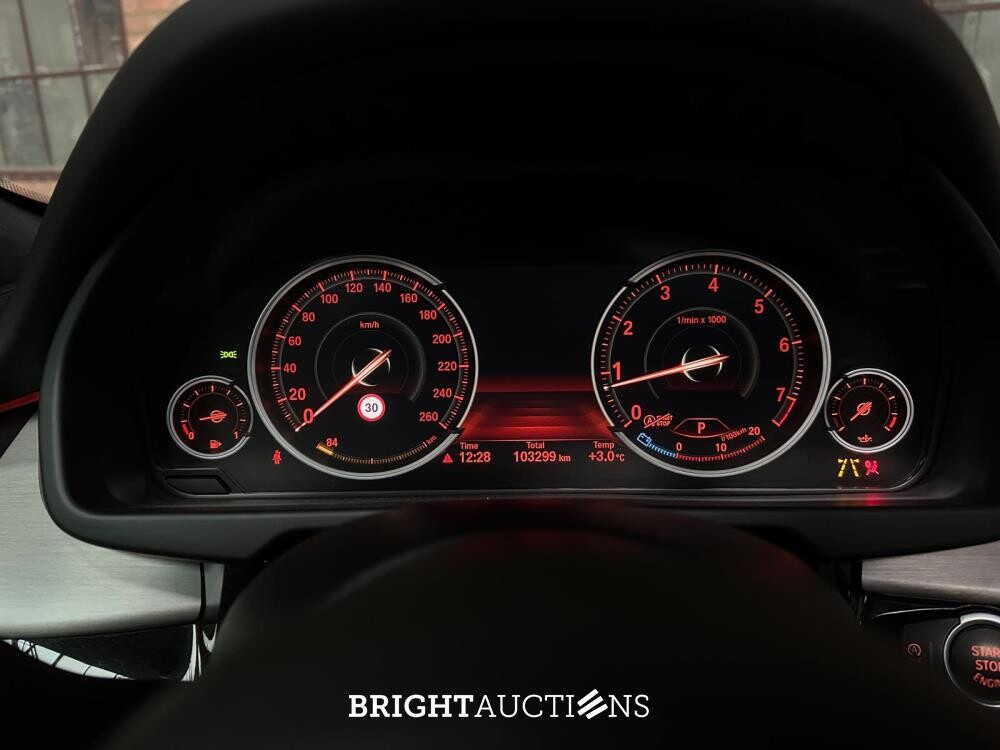 BMW X5 xDrive50i High Executive V8 449pk 2016 (Origineel-NL), KP-686-H