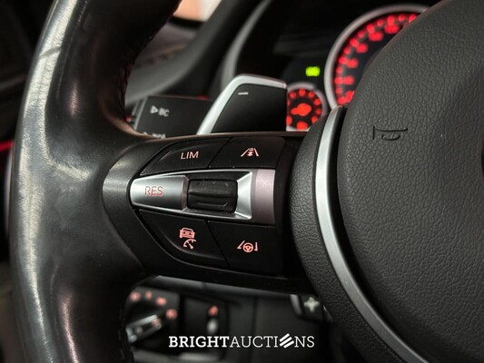 BMW X5 xDrive50i High Executive V8 449pk 2016 (Origineel-NL), KP-686-H