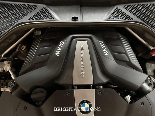 BMW X5 xDrive50i High Executive V8 449pk 2016 (Origineel-NL), KP-686-H