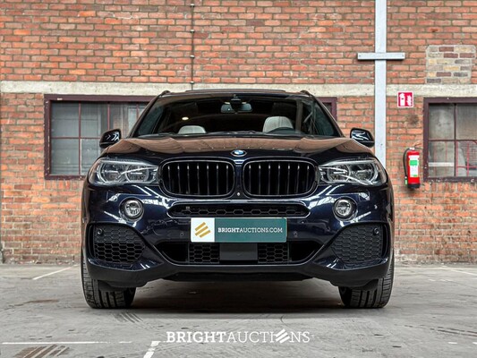 BMW X5 xDrive50i High Executive V8 449pk 2016 (Origineel-NL), KP-686-H