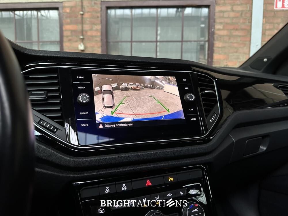 Volkswagen T-Roc R 2.0 TSI 4Motion -AKRAPOVIC- 300hp 2020
