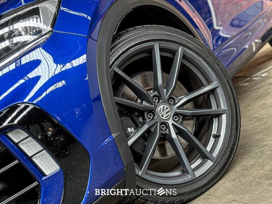 Volkswagen T-Roc R 2.0 TSI 4Motion -AKRAPOVIC- 300hp 2020