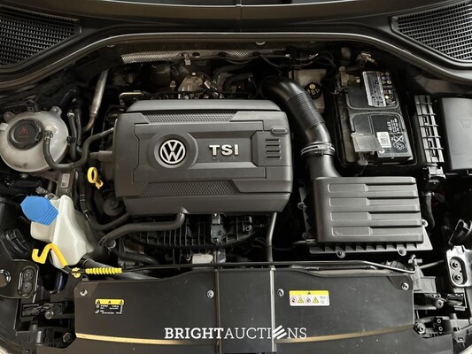 Volkswagen T-Roc R 2.0 TSI 4Motion -AKRAPOVIC- 300hp 2020