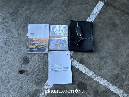 Volkswagen T-Roc R 2.0 TSI 4Motion -AKRAPOVIC- 300hp 2020