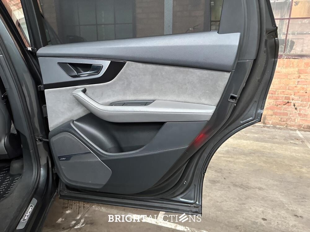 Audi Q7 3.0 TDI V6 e-tron Quattro Sport 373hp 2016 S-Line (Original-NL), KT-961-N