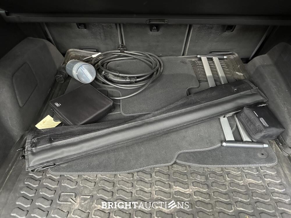 Audi Q7 3.0 TDI V6 e-tron Quattro Sport 373hp 2016 S-Line (Original-NL), KT-961-N