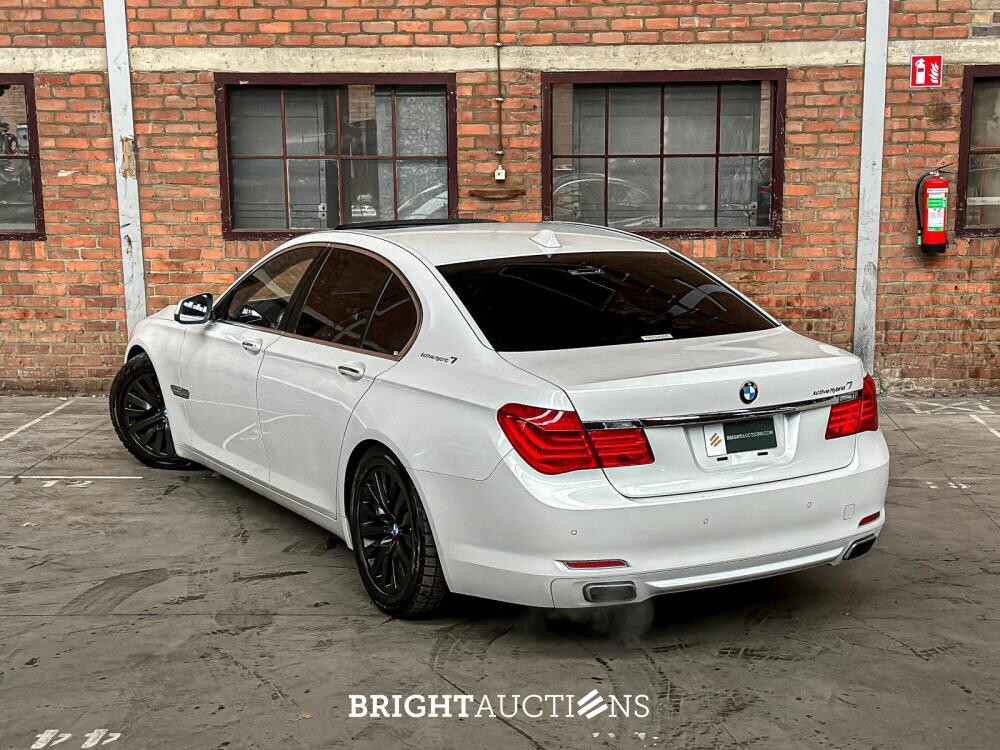 BMW ActiveHybrid7 F04 4.4 V8 465hp 2011 F04 Youngtimer