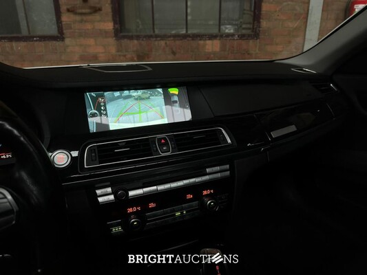 BMW ActiveHybrid7 F04 4.4 V8 465hp 2011 F04 Youngtimer