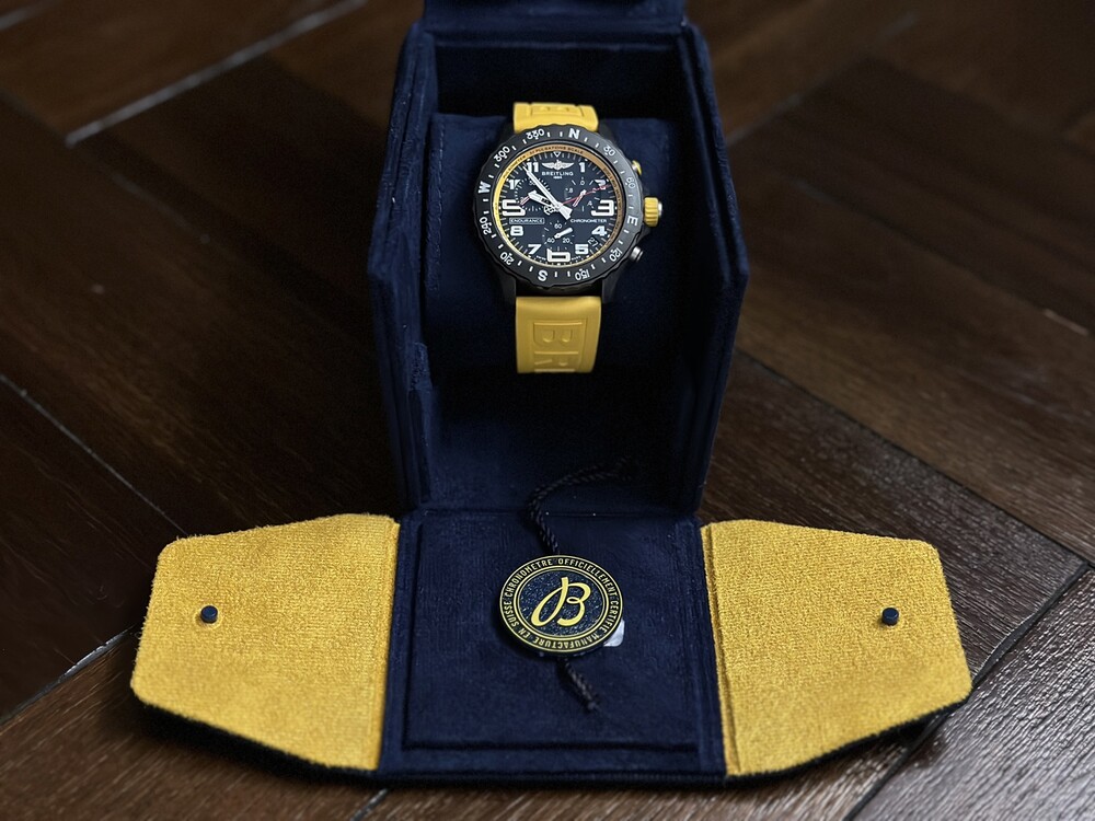 Breitling Endurance Pro 44m