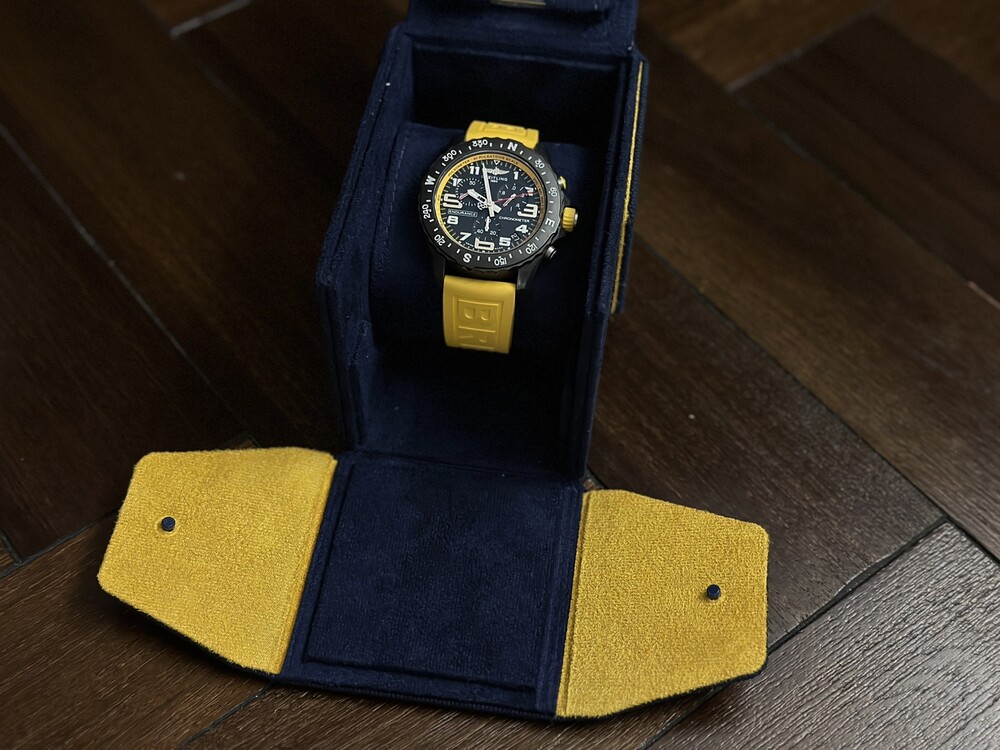 Breitling Endurance Pro 44m