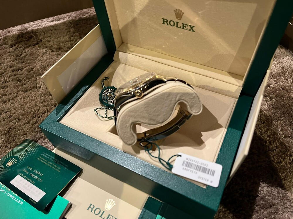 Rolex Oyster Perpetual Professional Sky-Dweller (NEW)