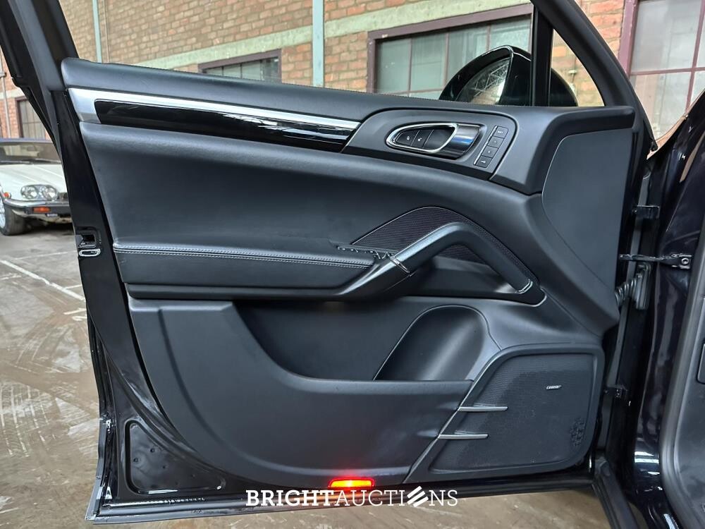 Porsche Cayenne 3.6 S 420hp 2014, K-204-BH