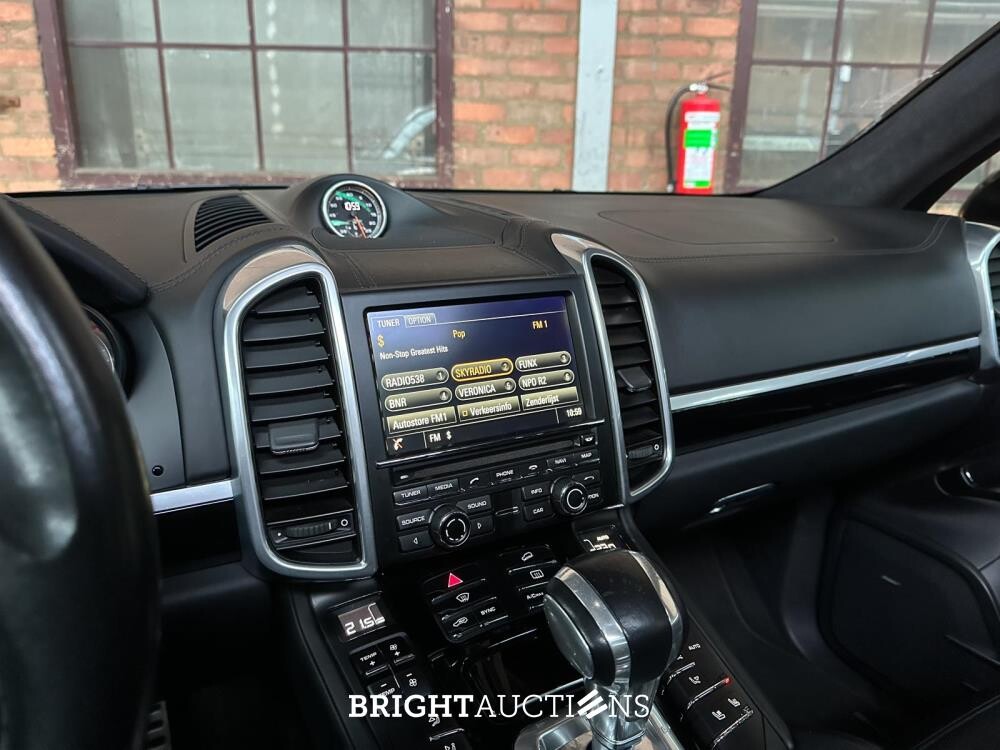 Porsche Cayenne 3.6 S 420hp 2014, K-204-BH