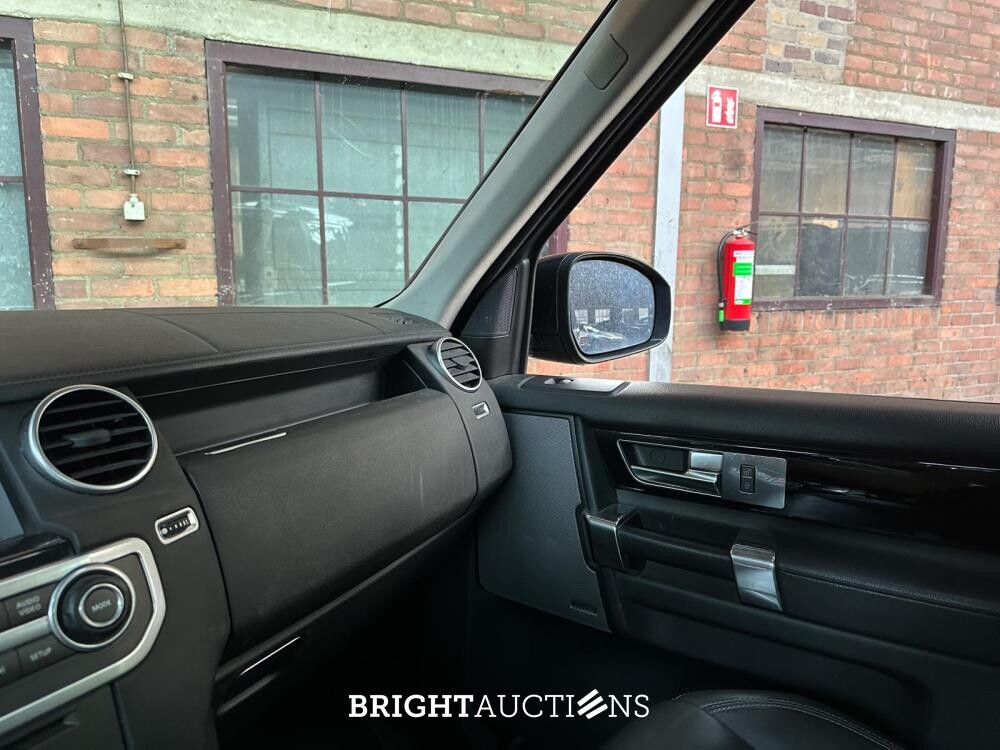 Land Rover Discovery 4 3.0 SDV6 SE HSE 256hp 2015, VNJ-87-T