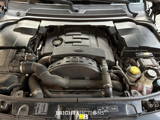 Land Rover Discovery 4 3.0 SDV6 SE HSE 256hp 2015, VNJ-87-T