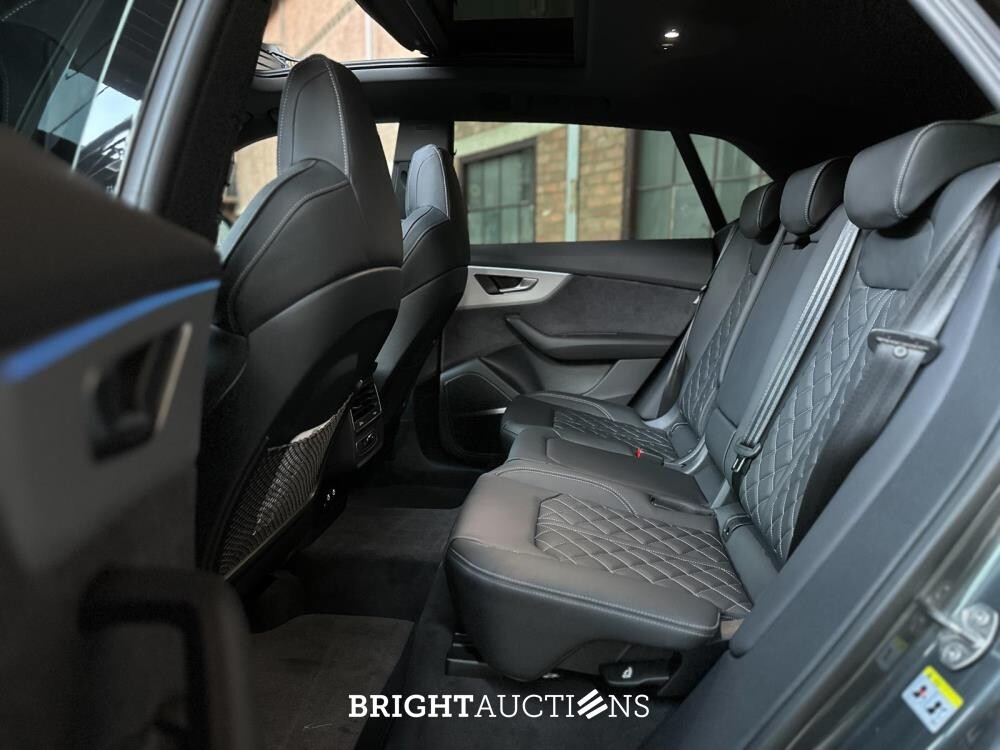 Audi Q8 55 TFSIe Quattro 3.0 V6 S-Line -Neu- 394HP 2025 Plug-In Hybrid (Werksgarantie)