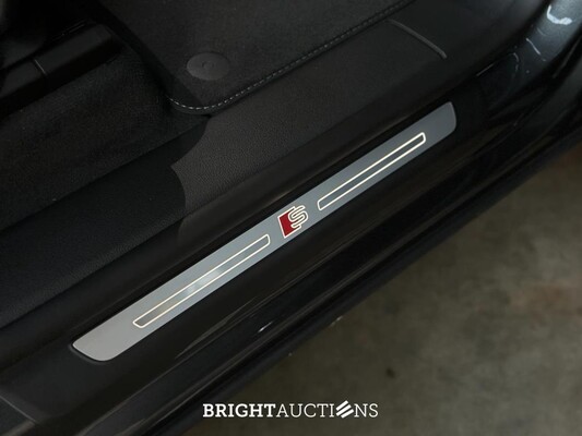 Audi Q8 55 TFSIe Quattro 3.0 V6 S-Line -Neu- 394HP 2025 Plug-In Hybrid (Werksgarantie)